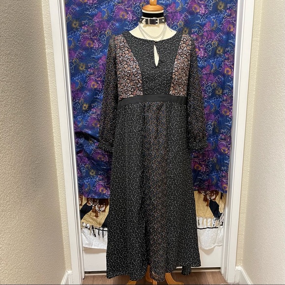 🌈 Lovely maxi flower dress - Picture 2 of 11